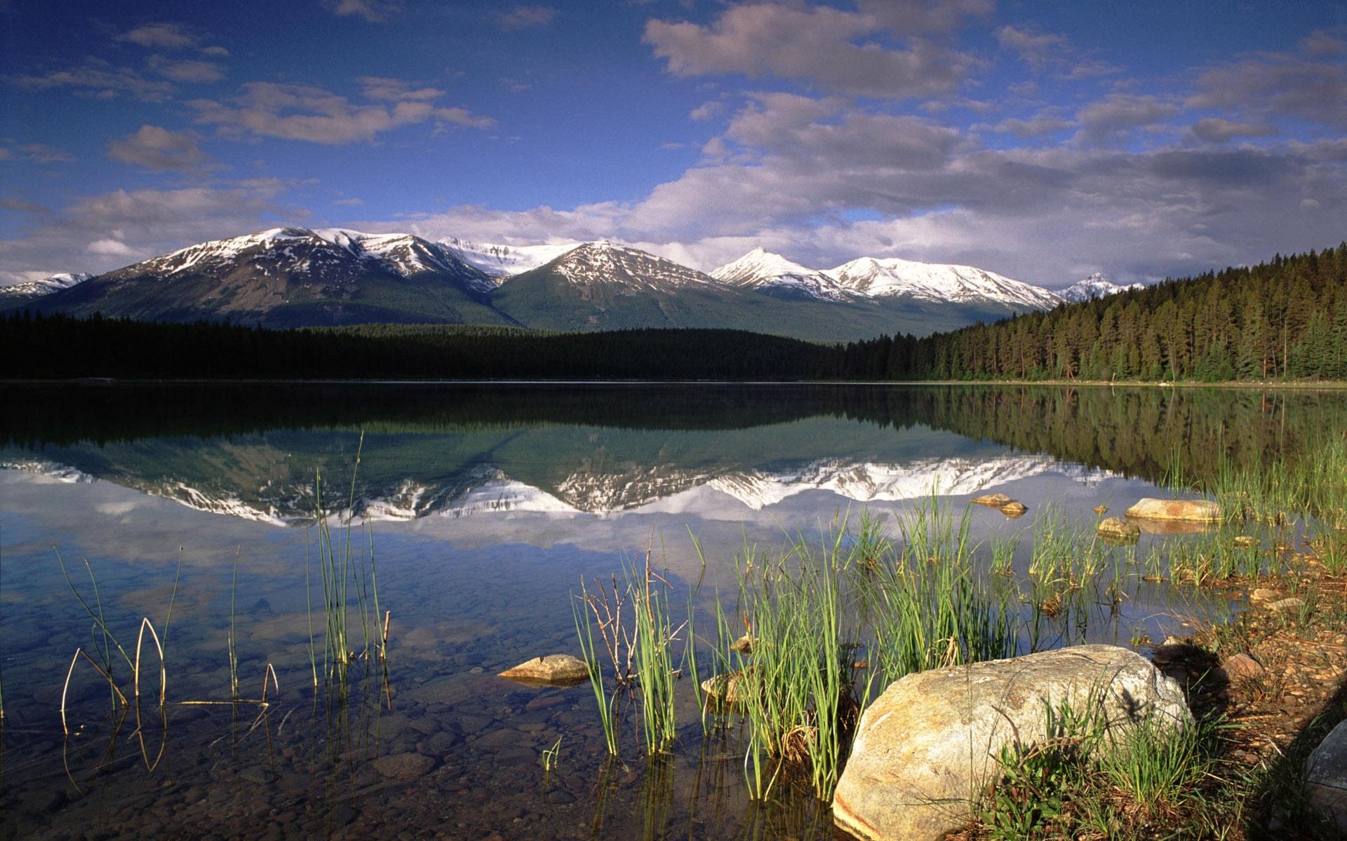 Климат и внутренние воды канады. Озеро Маккей Канада. Озеро Атабаска.