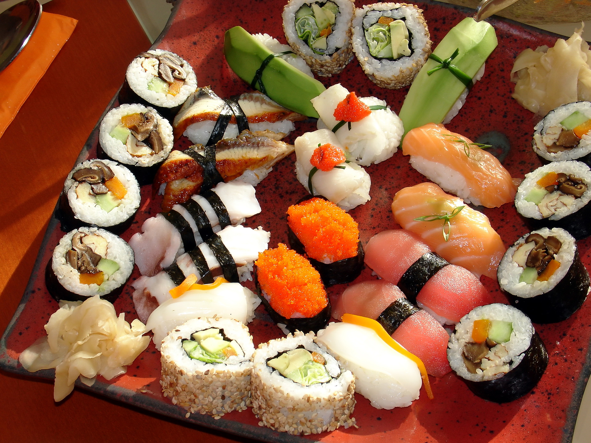 Fotos von Sushi Lebensmittel Meeresfrüchte 1920x1440