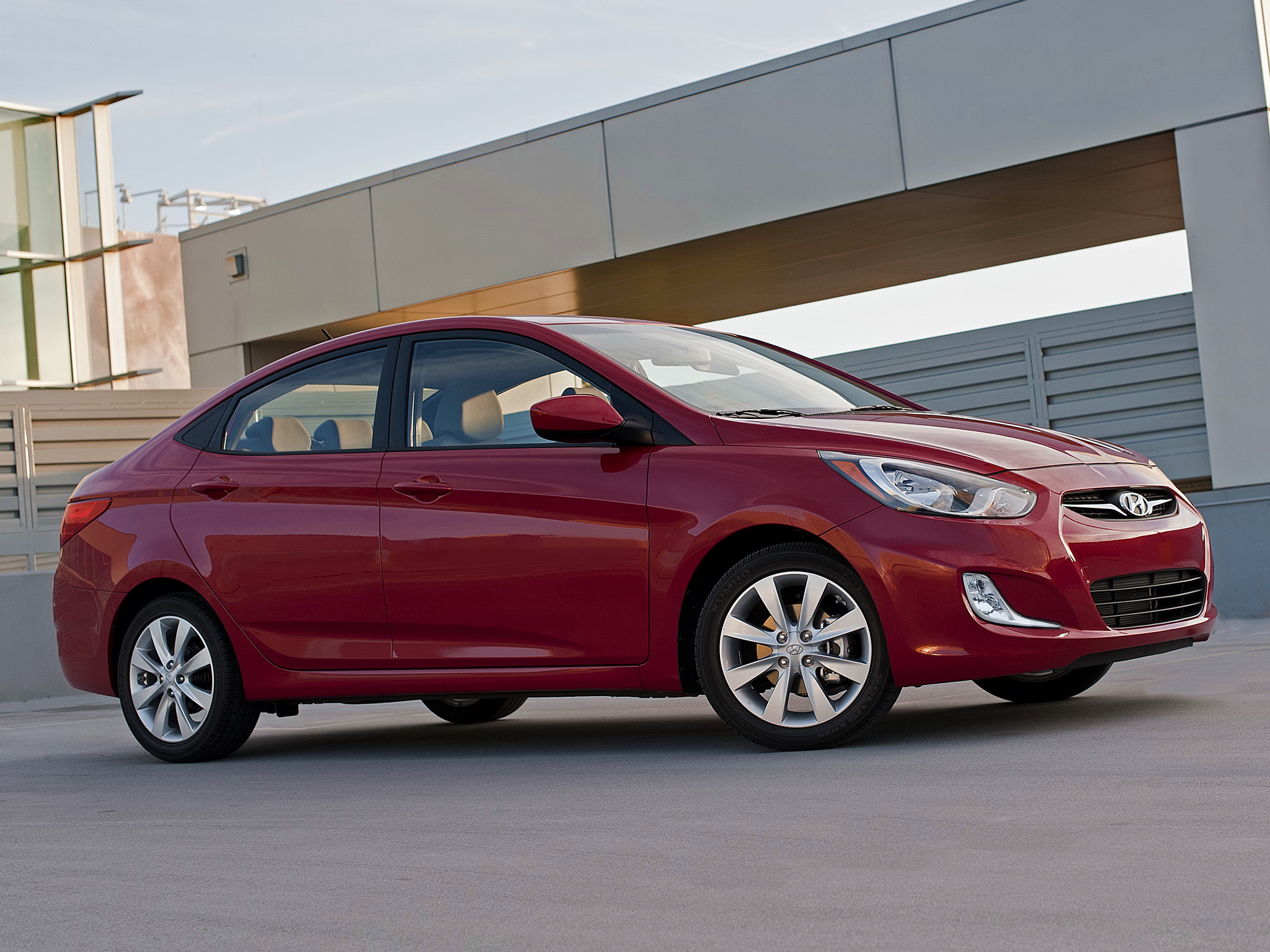 Автомобили с пробегом хендай солярис. Hyundai Accent 2012. Hyundai Accent Solaris. Хендай акцент 2013. Хендай акцент седан 2012.