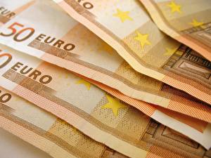 Tapety na pulpit Pieniądz Banknoty Euro
