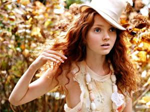 Tapety na pulpit Lily Cole