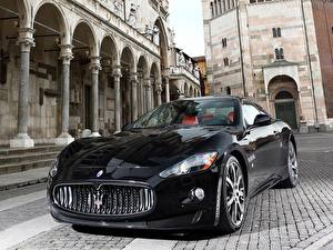 Bureaubladachtergronden Maserati automobiel
