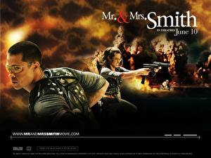 Tapety na pulpit Pan i Pani Smith (film 2005)