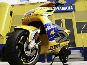 Papel de Parede Desktop Yamaha moto
