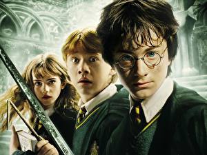 Tapety na pulpit Harry Potter (film) Harry Potter i Komnata Tajemnic (film) Daniel Radcliffe Emma Watson Rupert Grint Filmy