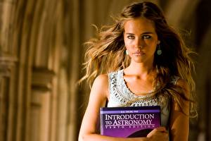 Tapety na pulpit Isabel Lucas