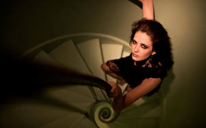 Обои Eva Green Лестница