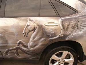 Картинка Стайлинг Лошадь машина