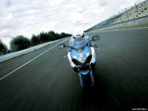 Fonds d'écran Suzuki Motocyclette