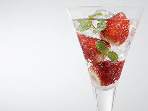 Bilder Getränke Obst Erdbeeren Cocktail Lebensmittel