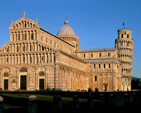 Bureaubladachtergronden Beroemde gebouwen Italië Steden