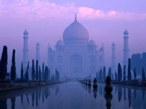 Bakgrunnsbilder India Taj Mahal Moské en by