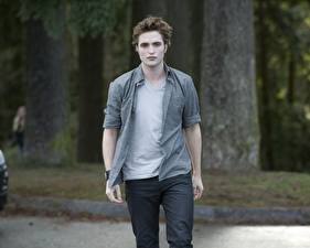 Tapety na pulpit Saga „Zmierzch” Saga Zmierzch: Księżyc w nowiu Robert Pattinson Filmy