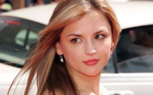 Tapety na pulpit Rachael Leigh Cook Celebryci
