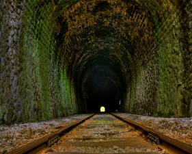 Papel de Parede Desktop Ferrovia Túnel Trilhos