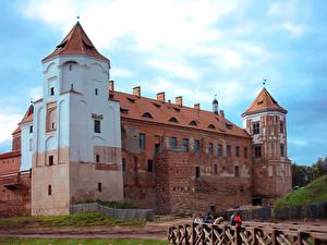 Papel de Parede Desktop Castelo Belarus Cidades