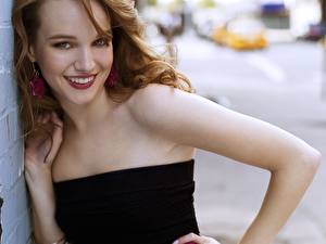 Wallpaper Kay Panabaker