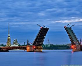 Bakgrunnsbilder En bro St. Petersburg
