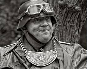 Pictures Soldiers Military war helmet German Eyeglasses Army