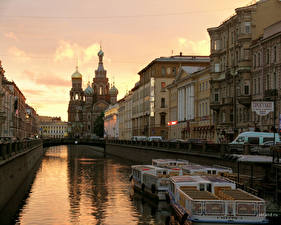 Bureaubladachtergronden Huizen Sint-Petersburg  een stad
