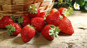 Bilder Obst Erdbeeren das Essen