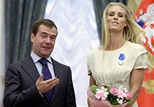 Bureaubladachtergronden Dmitri Medvedev President Beroemdheden