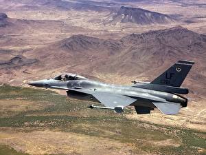 Bakgrundsbilder på skrivbordet Flygplan Jaktflygplan F-16 Fighting Falcon F-16C