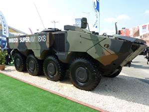 Tapety na pulpit Pojazdy wojskowe Transporter opancerzony Iveco SUPERAV