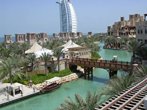 Bureaubladachtergronden Huizen Dubai VAE een stad