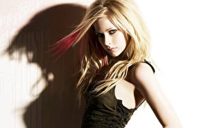 Papel de Parede Desktop Avril Lavigne