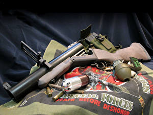 Picture Grenade launcher M79