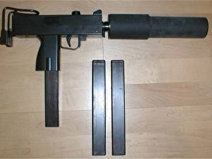 Картинка Автомат Пистолет-пулемёт Глушителем Ingram MAC M10