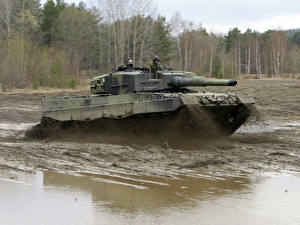 Bakgrundsbilder på skrivbordet Stridsvagn Leopard 2 Leopard 2A4