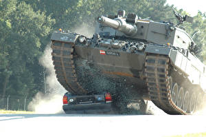 Fondos de escritorio Carro de combate Leopard 2 Leopard 2A4
