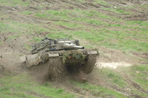 Bakgrundsbilder på skrivbordet Stridsvagn Leopard 2 Kamouflage Leopard 2A4 Militär