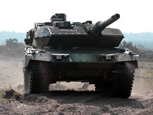 Bakgrundsbilder på skrivbordet Stridsvagnar Leopard 2 Leopard 2A6