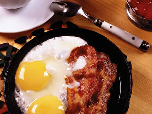 Photo Bacon Fried egg Frypan Food