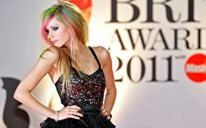 Bureaubladachtergronden Avril Lavigne
