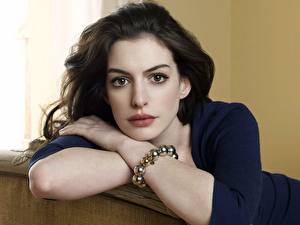 Pictures Anne Hathaway