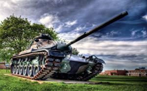 Image Tank HDR Army