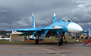 Bakgrundsbilder på skrivbordet Flygplan Jaktplan Su-27 Luftfart
