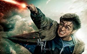 Tapety na pulpit Harry Potter (film) Harry Potter i Insygnia Śmierci Daniel Radcliffe film