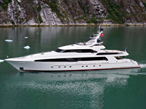 Image Yacht Luxurious
