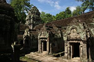 Bureaubladachtergronden Beroemde gebouwen Preah Khan temple ruins een stad