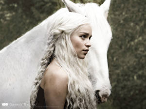 桌面壁纸，，权力的游戏 (电视剧)，Daenerys Targaryen，艾美莉·克拉克，電影