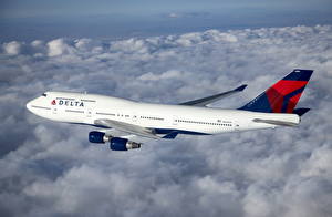 Bakgrunnsbilder Et fly Passasjerfly Boeing Boeing-747
