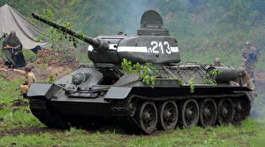Bureaubladachtergronden Tanks T-34 Militair