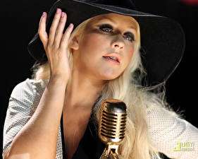 Papel de Parede Desktop Christina Aguilera Microfone Música Celebridade Meninas