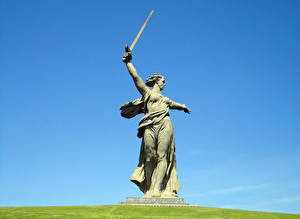 Bakgrundsbilder på skrivbordet Skulptur Volgograd  stad