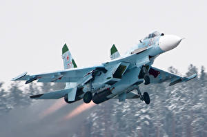 Fondos de escritorio Avións Avión de caza Sukhoi Su-27 Aviación